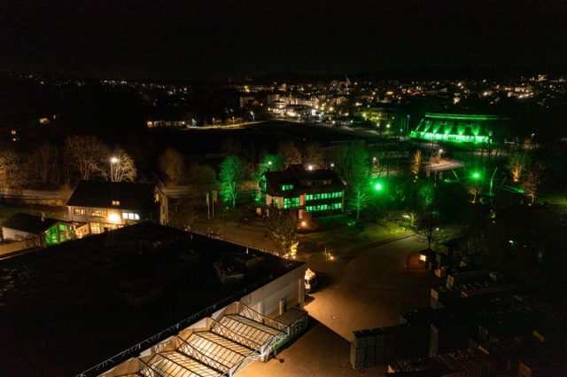 WW Brauerei und Rundsporthalle bei Nacht